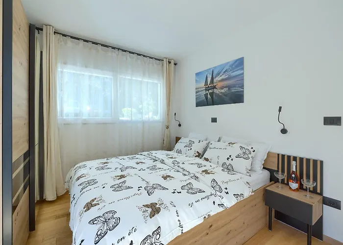 Luxury Niko Apartment